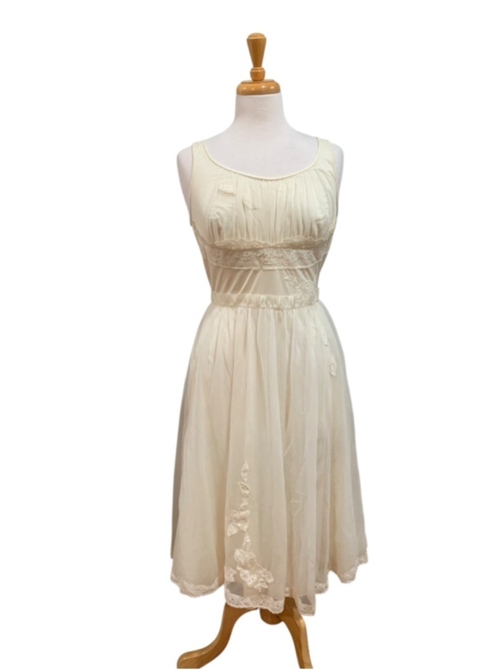 Vntg 50’s Women's Shadowline bridal floral appliqué Chemise nightie sz M Ivory
